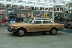 Image 3/50 de Mercedes-Benz 350 SE (1973)