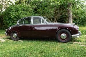 Image 3/8 of Jaguar Mk II 3.8 (1964)