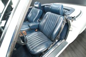 Image 11/30 of Mercedes-Benz 500 SL (1985)