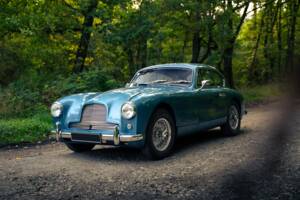 Image 32/82 of Aston Martin DB 2/4 Mk I (1953)