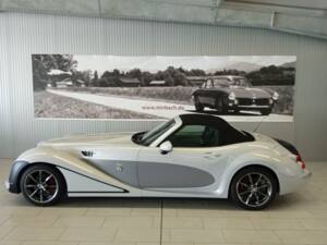 Image 2/18 of Mitsuoka Himiko (2020)