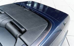 Image 18/45 of Mercedes-Benz E 220 (1995)