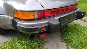 Image 83/104 of Porsche 911 Carrera 3.2 (1986)