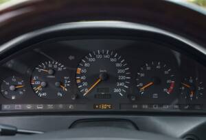 Immagine 15/22 di Mercedes-Benz SL 500 (1995)