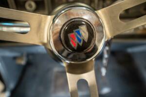 Bild 27/38 von Buick Wildcat Convertible (1969)