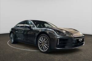 Image 3/10 of Porsche Panamera 4 E-Hybrid (2024)