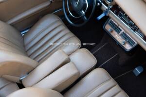 Bild 23/37 von Mercedes-Benz 280 SE (1969)