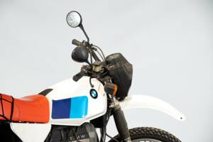 Image 13/50 of BMW R 80 GS (1983)