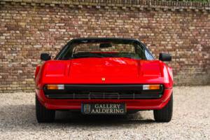 Image 10/50 de Ferrari 308 GTSi (1981)