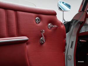 Image 29/44 of Mercedes-Benz 190 SL (1957)