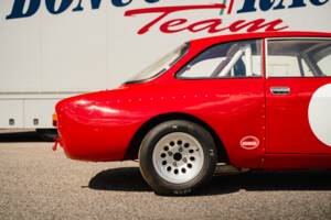 Imagen 75/81 de Alfa Romeo 1750 GT Veloce (1968)
