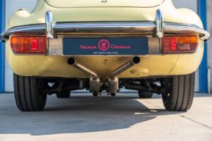 Image 30/78 de Jaguar E-Type (1969)