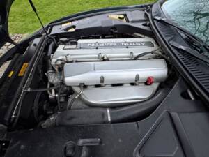 Image 30/44 of Aston Martin DB 7 Volante (1998)