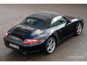 Bild 2/29 von Porsche 911 Carrera 4S (2006)