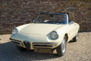 Image 39/50 de Alfa Romeo 1600 Spider Duetto (1967)