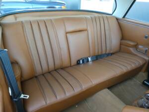 Image 13/20 of Mercedes-Benz 280 SE 3,5 (1971)