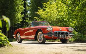 Image 7/51 of Chevrolet Corvette (1960)