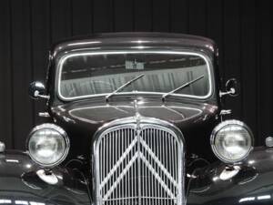 Immagine 10/15 di Citroën Traction Avant 11 BL (1947)
