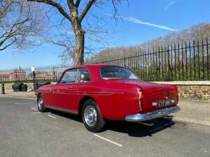 Image 15/50 of Bristol 410 (1967)