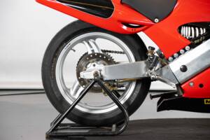 Image 33/50 of Bimota SB6 (1994)