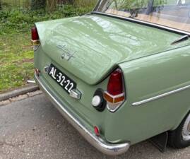 Image 19/24 of DAF Daffodil 31 (1964)