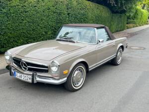 Bild 31/41 von Mercedes-Benz 280 SL (1971)