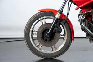 Image 20/49 de Moto Guzzi 850 LeMans (1981)