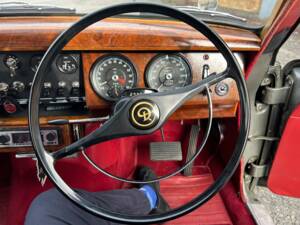Bild 12/42 von Daimler 2.5 Litre V8 (1967)