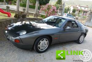 Image 2/8 of Porsche 928 S4 (1990)