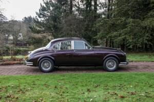 Imagen 11/50 de Jaguar Mk II 3.8 (2004)