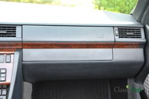 Bild 47/50 von Mercedes-Benz E 200 (1994)