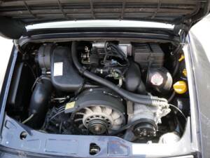 Afbeelding 15/15 van Porsche 911 Carrera 4 (1991)