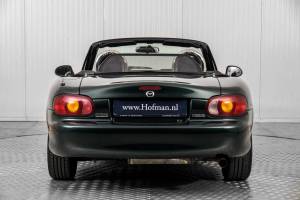 Immagine 15/50 di Mazda MX-5 1.6 (1999)