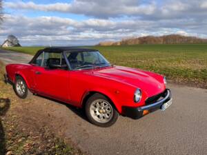 Afbeelding 65/100 van FIAT 124 Pininfarina Spidereuropa (1982)