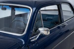 Image 21/30 of Volvo P 121 (1965)