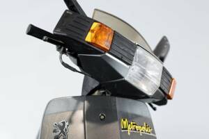 Immagine 16/23 di Peugeot Metropolis 50 (1990)