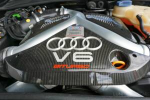 Image 40/41 of Audi RS4 Avant (2000)