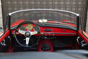 Immagine 42/50 di Alfa Romeo Giulia 1600 Spider (1964)