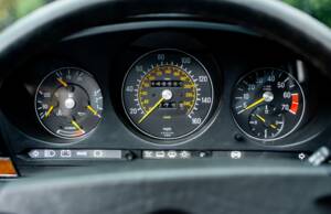 Afbeelding 16/27 van Mercedes-Benz 420 SL (1987)