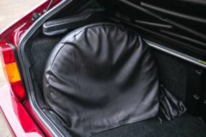 Image 25/50 of Lancia Delta HF Integrale Evoluzione II (1995)