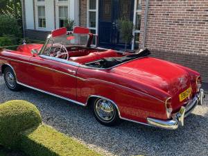 Immagine 13/25 di Mercedes-Benz 220 S Cabriolet (1959)