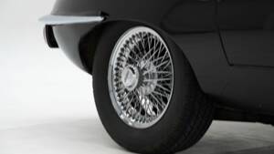 Afbeelding 15/15 van Jaguar E-Type (1969)