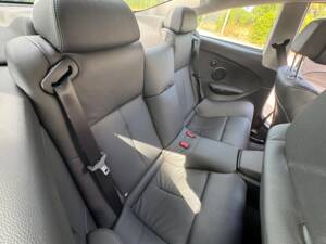 Bild 57/99 von BMW 650i (2007)