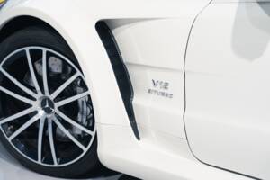 Afbeelding 15/47 van Mercedes-Benz SL 65 AMG Black Series (2010)