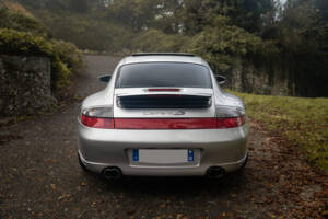 Bild 4/10 von Porsche 911 Carrera 4S (2002)