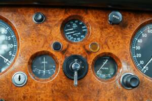 Image 15/50 of Jaguar XK 120 DHC (1953)