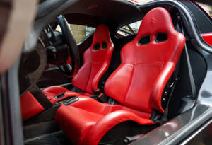 Image 24/29 of Ferrari Enzo Ferrari (2002)