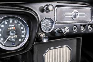 Image 38/50 of MG MGB (1968)