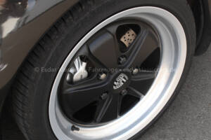 Image 18/29 of Porsche 911 Carrera 4 (1996)