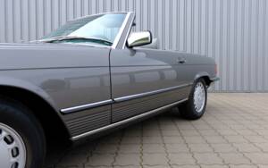 Image 41/97 de Mercedes-Benz 560 SL (1987)